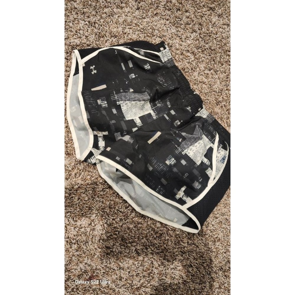 Under Armour Women's 3" Printed Running Shorts Size L
